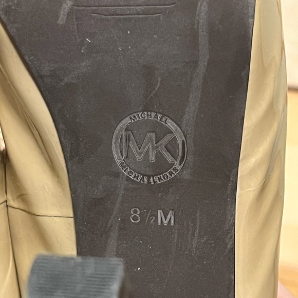 Michael Kors Peep Toe size 8.5 - Picture 2 of 7